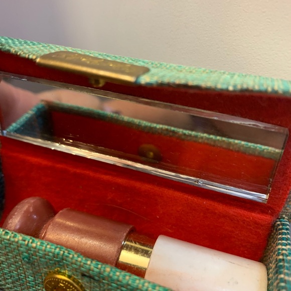 Lipstick case - Picture 3 of 3